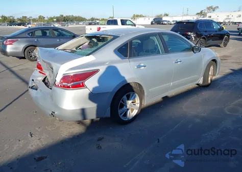 2014 Nissan Altima 2.5 Sv z USA, uszkodzony, nr VIN 1N4AL3AP7EC194868